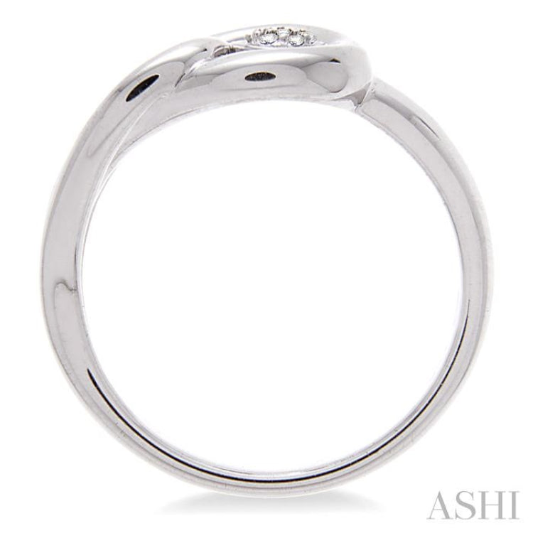 1/50 Ctw Round Cut Diamond Fashion Ring in Sterling Silver