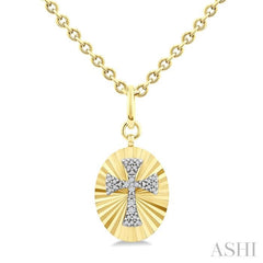 1/10 Ctw Templar Cross Round Cut Diamond Fluted Oval Medallion Pendant With Chain in Yellow Gold Vermeil