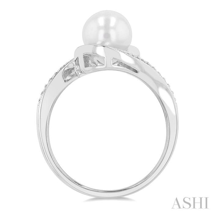 7X7 MM Round Shape Cultured Pearl and 1/50 Ctw Bypass Round Cut Diamond Ring in Sterling Silver