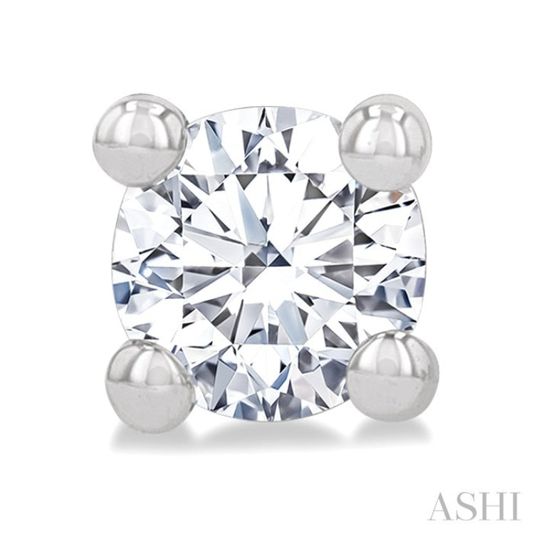 1/10 Ctw Round Cut Diamond Stud Earrings in 14K White Gold