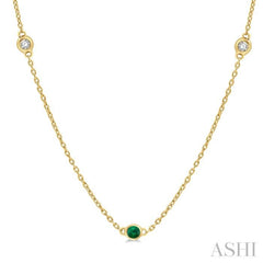 2.25 MM Emerald and 1/4 Ctw Round Cut Diamond Precious Station Necklace in 14K Yellow Gold