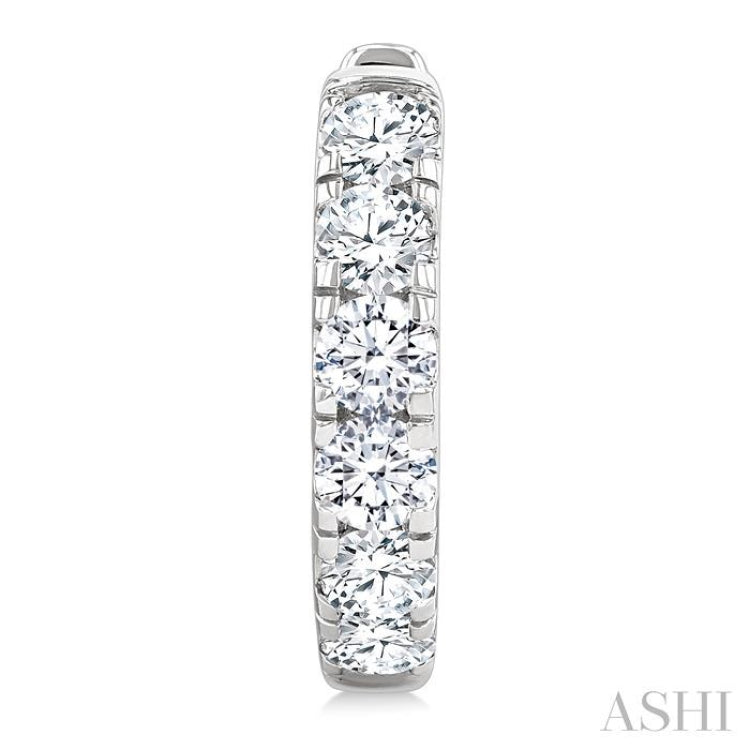 1 Ctw Round Cut Diamond Hoop Earrings in 14K White Gold